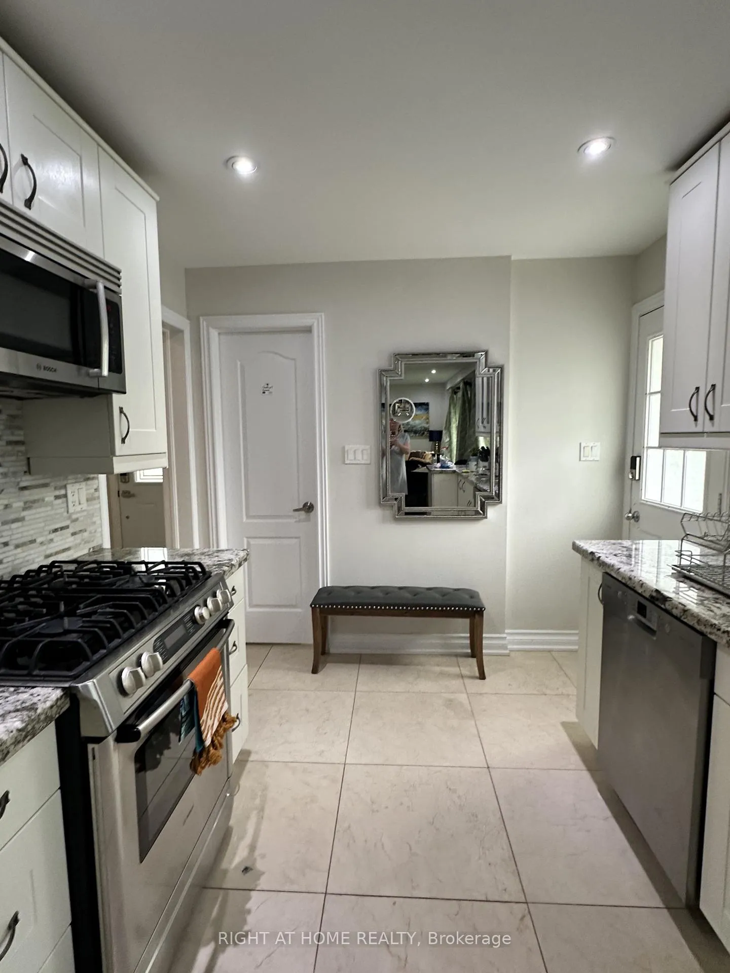 Photo 8 of 56 Penwick Crescent, Richmond Hill, North Richvale — HOMEH