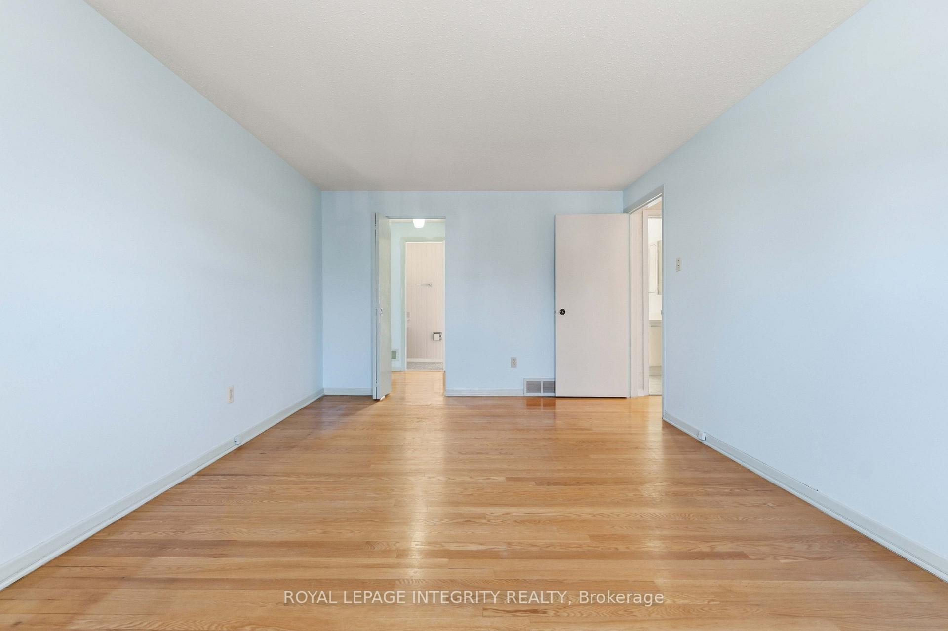 Photo 19 of 1842 Playfair Drive, Ottawa, Playfair Park — HOMEH