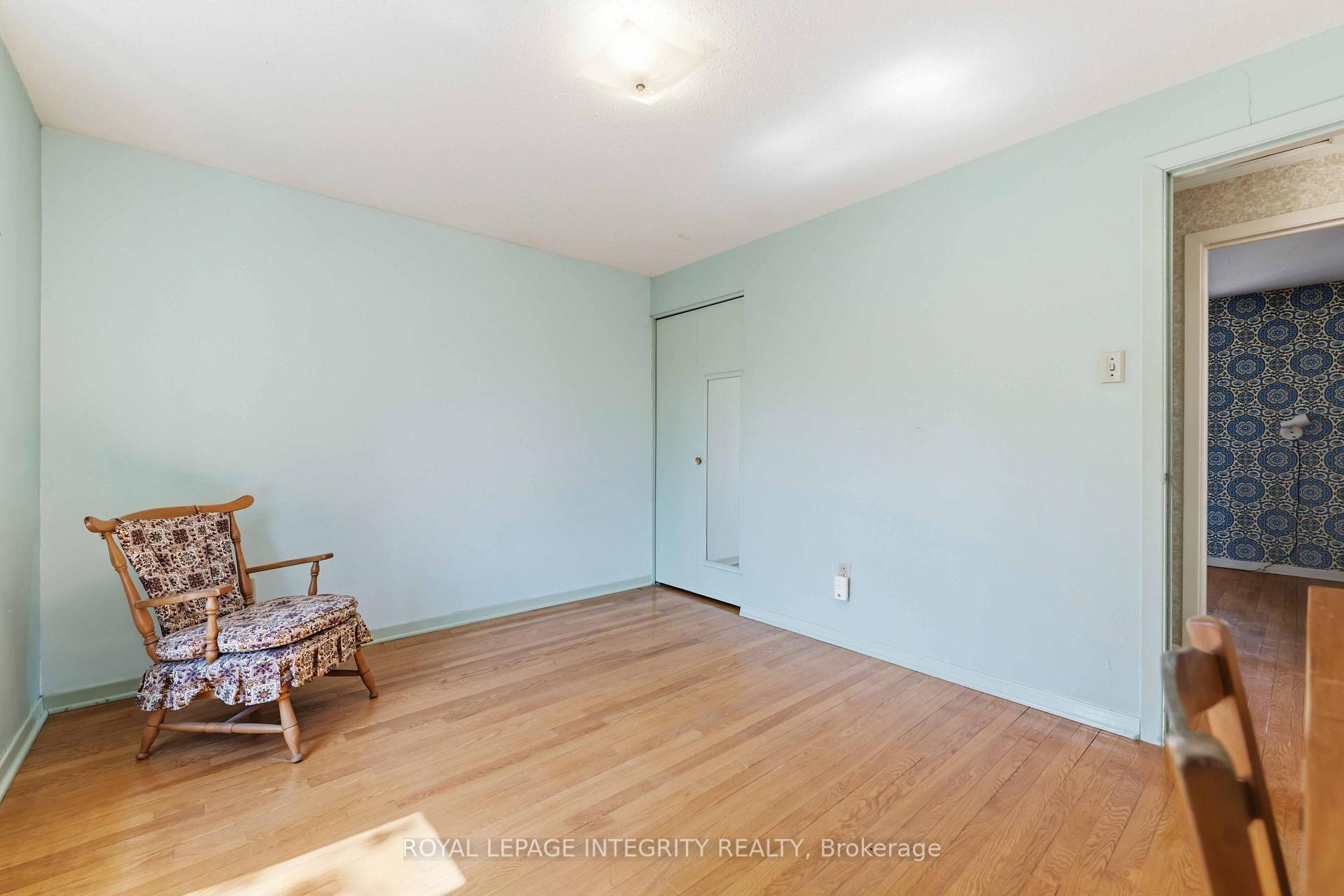 Photo 26 of 1842 Playfair Drive, Ottawa, Playfair Park — HOMEH