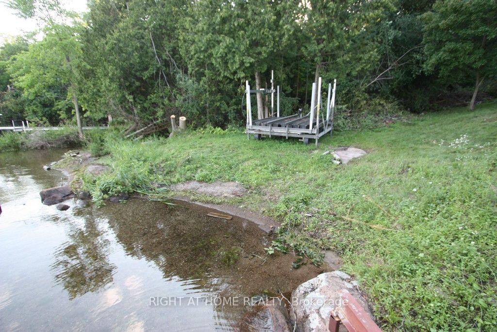 Photo 10 of 68 Scott Lane, Rideau Lakes, Rideau Lakes (North Crosby) Twp — HOMEH