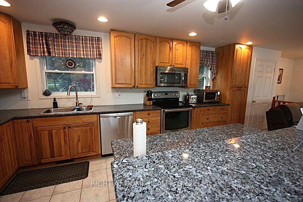Photo 16 of 68 Scott Lane, Rideau Lakes, Rideau Lakes (North Crosby) Twp — HOMEH