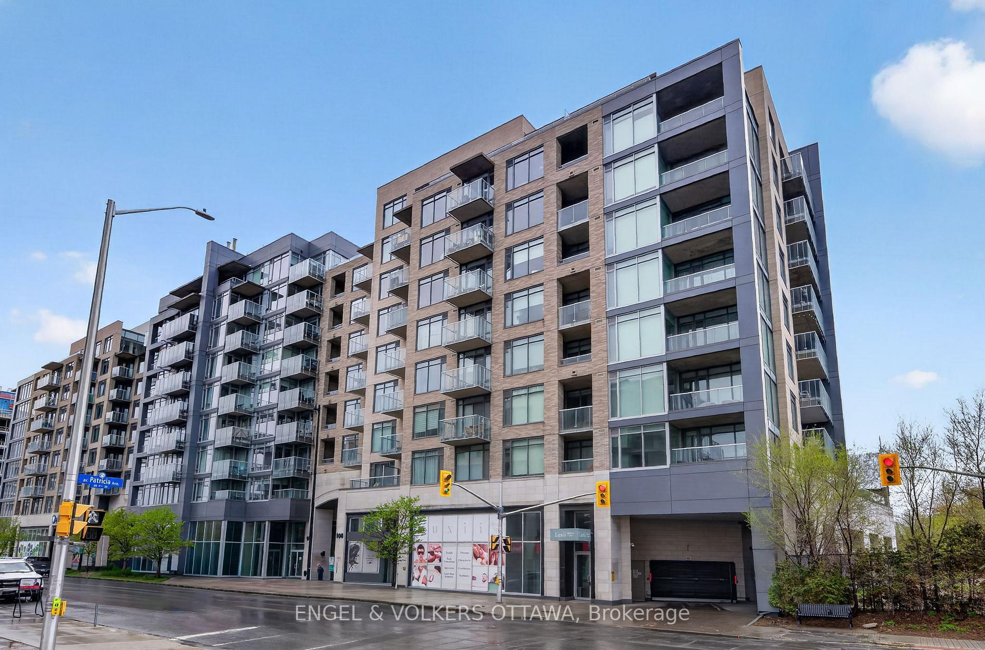 Front of Unit 507, 108 Richmond Road