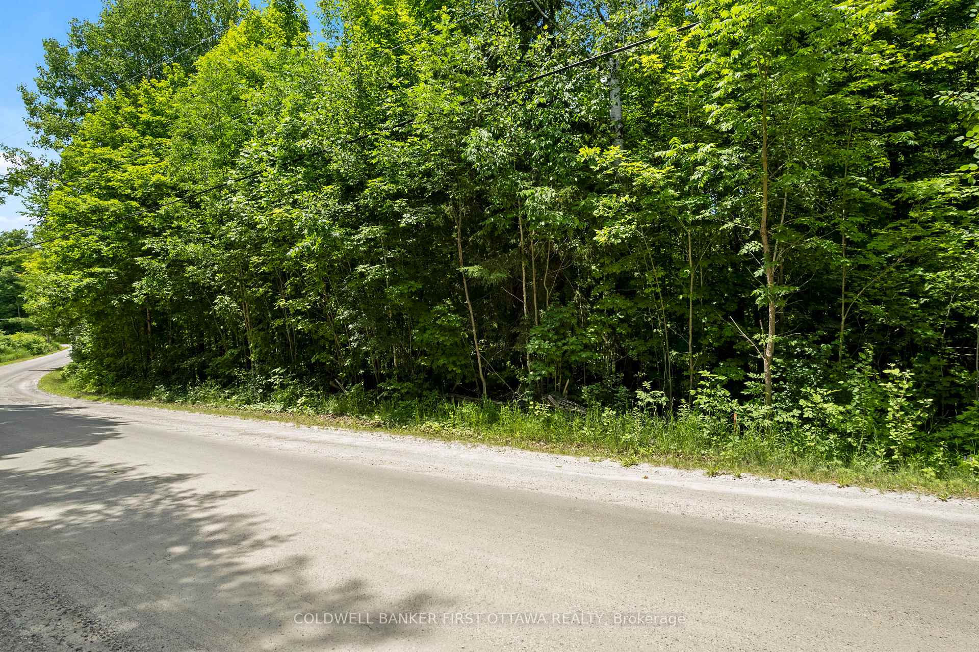 Photo 12 of 338 Ennis Road, Tay Valley, Bathurst/Burgess & Sherbrooke (Bathurst) Twp — HOMEH