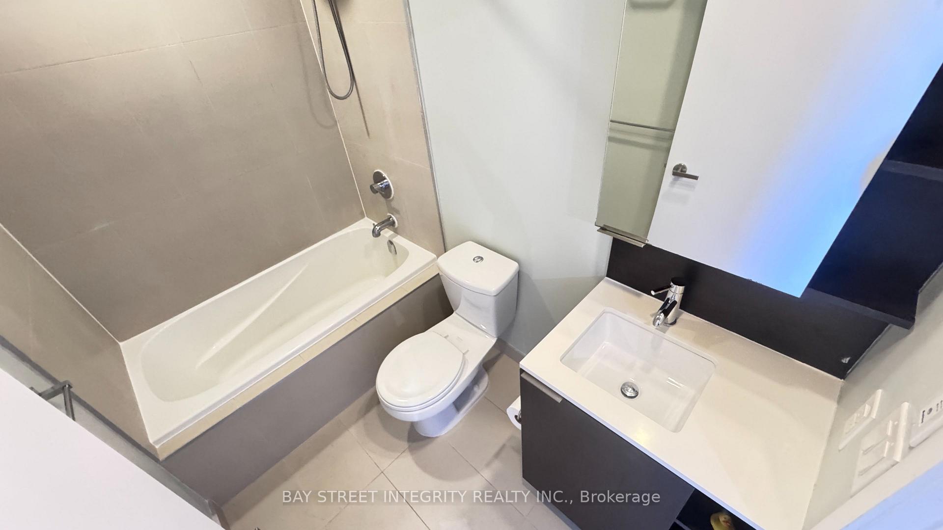 Photo 15 of Unit 1713, 55 Regent Park Boulevard, Toronto, Regent Park — HOMEH