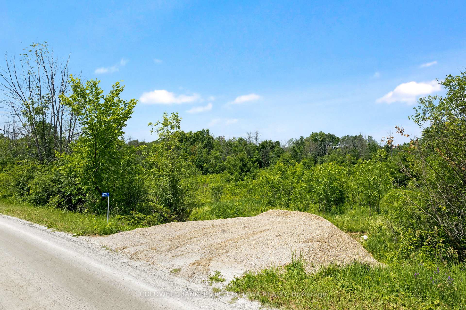 Photo 8 of 476 Ennis Road, Tay Valley, Bathurst/Burgess & Sherbrooke (Bathurst) Twp — HOMEH