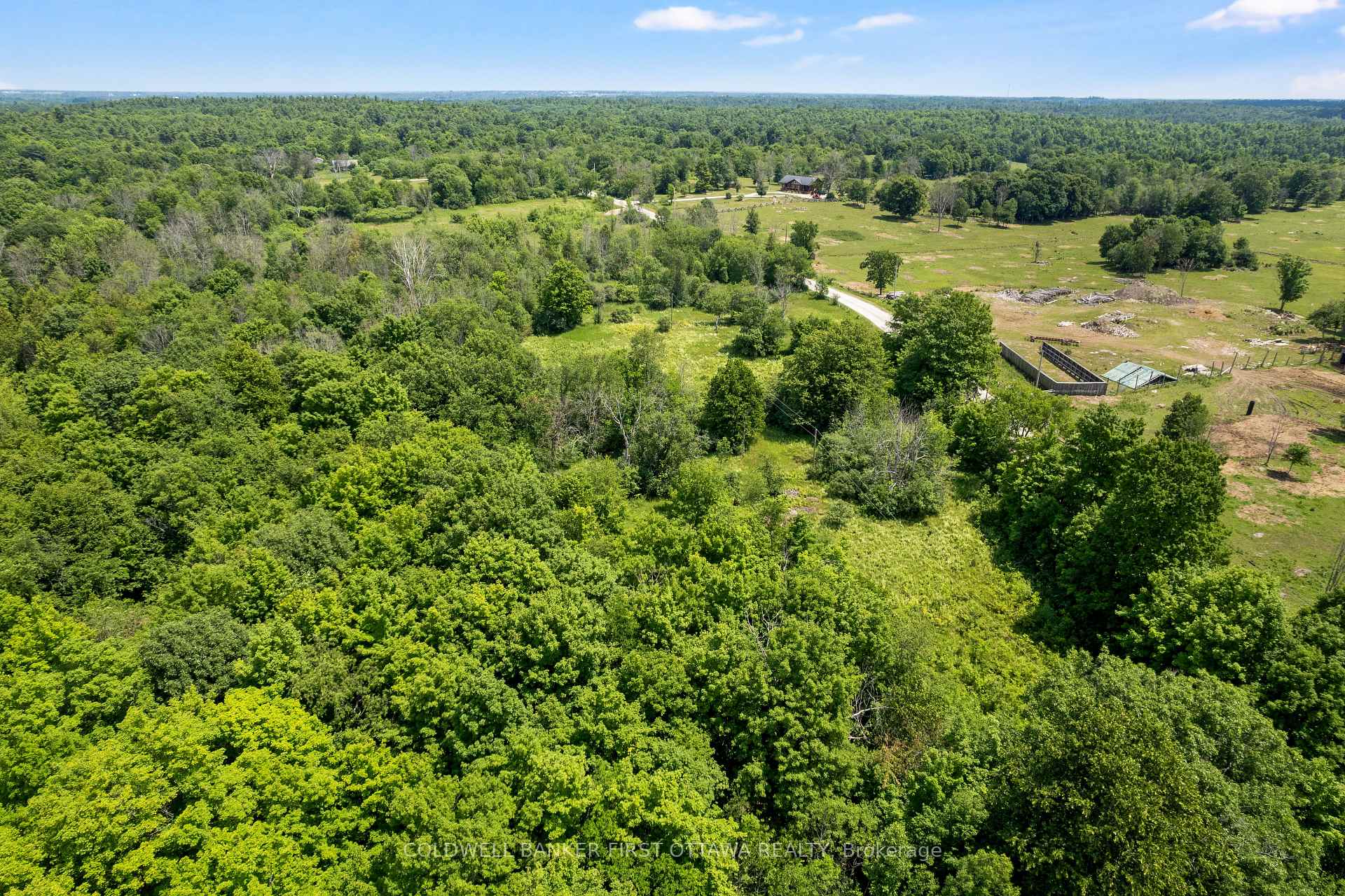 Photo 17 of 476 Ennis Road, Tay Valley, Bathurst/Burgess & Sherbrooke (Bathurst) Twp — HOMEH