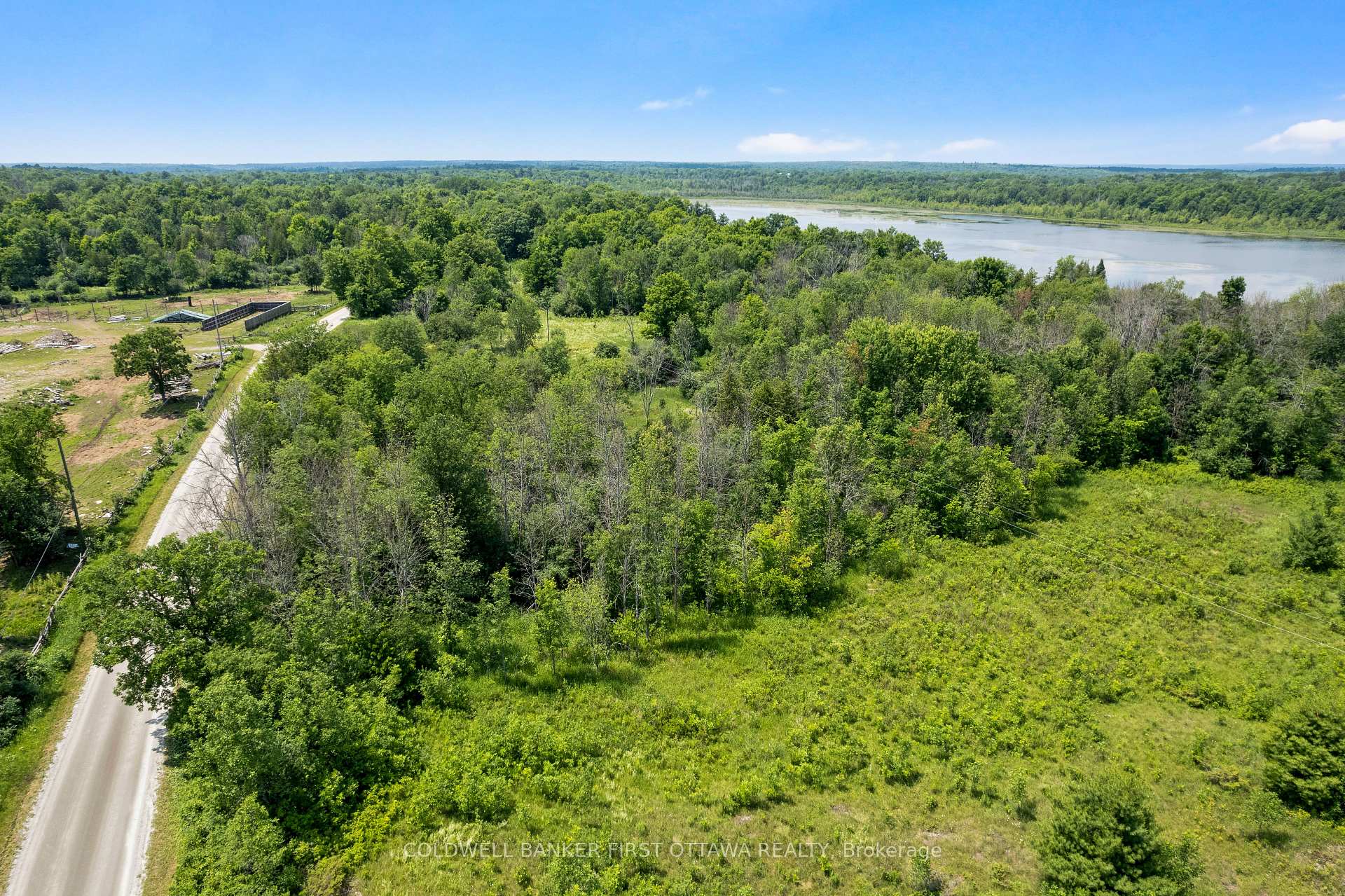 Photo 20 of 476 Ennis Road, Tay Valley, Bathurst/Burgess & Sherbrooke (Bathurst) Twp — HOMEH