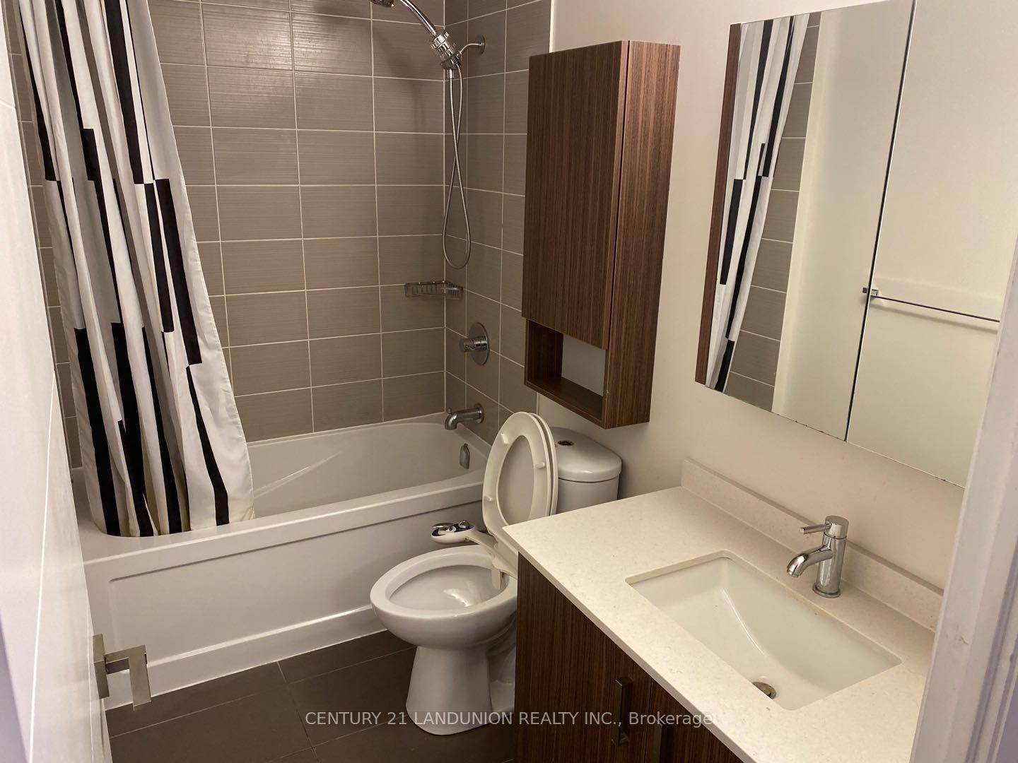 Photo 12 of Unit 323, 28 Uptown Drive, Markham, Unionville — HOMEH