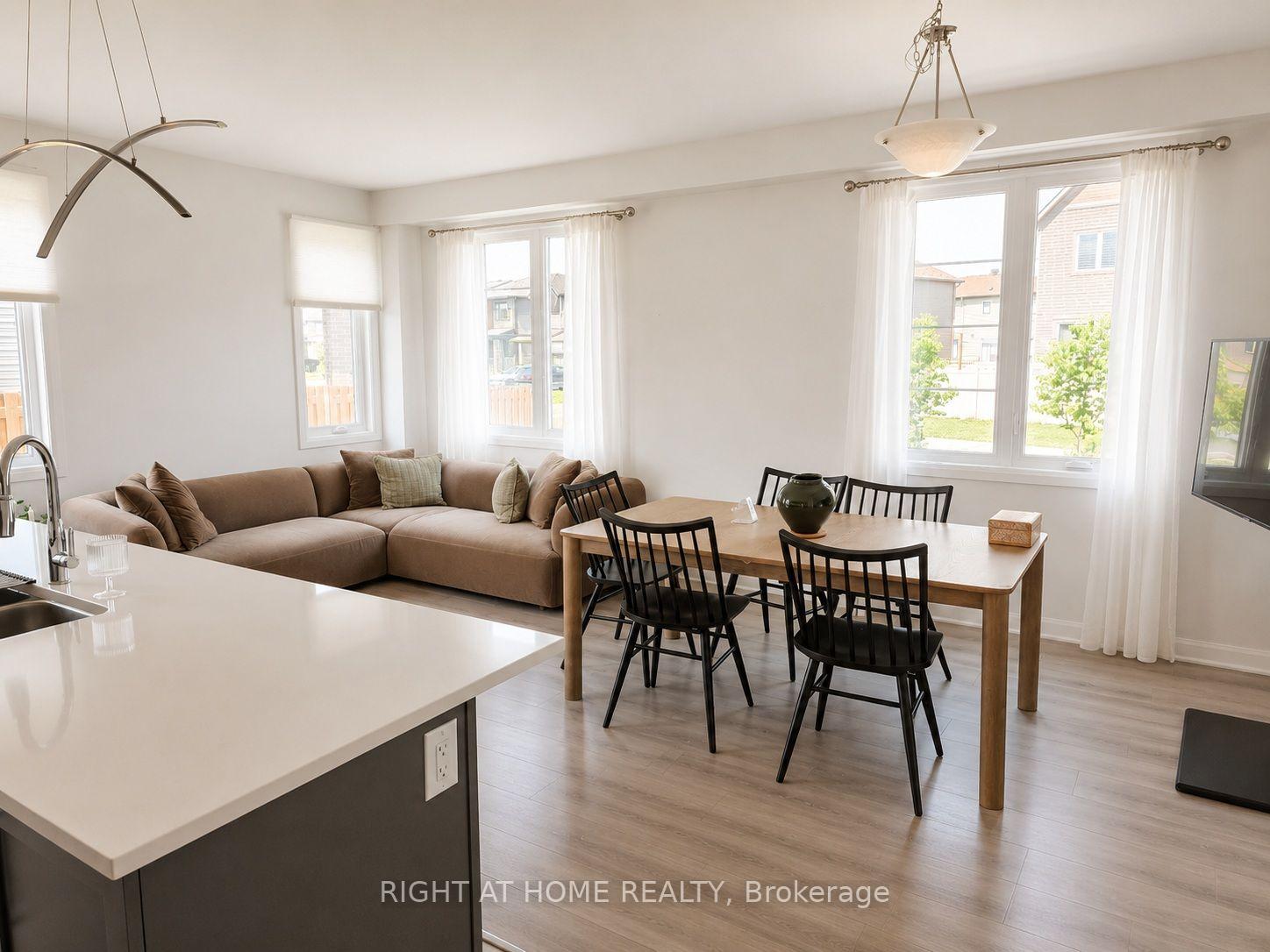Photo 5 of 242 Calvington Avenue, Ottawa, Kanata - Kanata Lakes/Heritage Hills — HOMEH