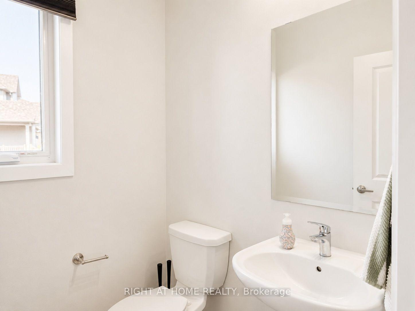 Photo 8 of 242 Calvington Avenue, Ottawa, Kanata - Kanata Lakes/Heritage Hills — HOMEH