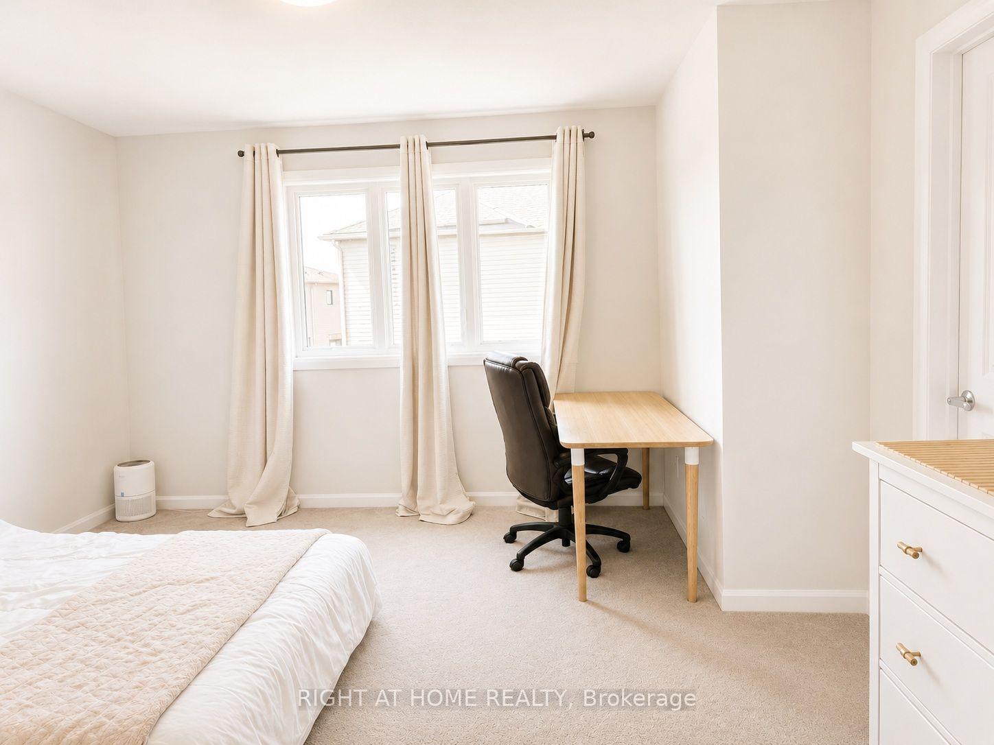 Photo 10 of 242 Calvington Avenue, Ottawa, Kanata - Kanata Lakes/Heritage Hills — HOMEH