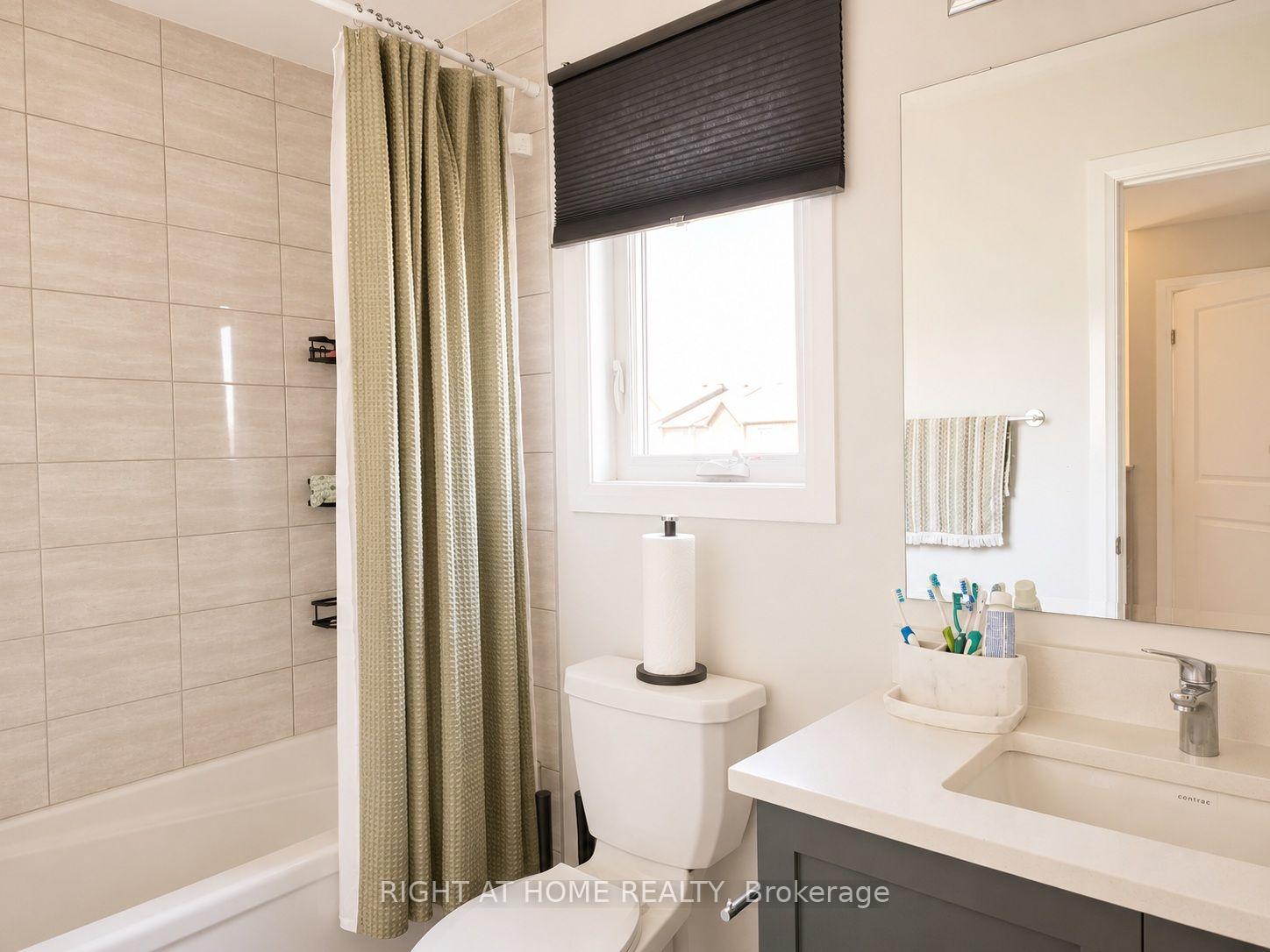 Photo 19 of 242 Calvington Avenue, Ottawa, Kanata - Kanata Lakes/Heritage Hills — HOMEH