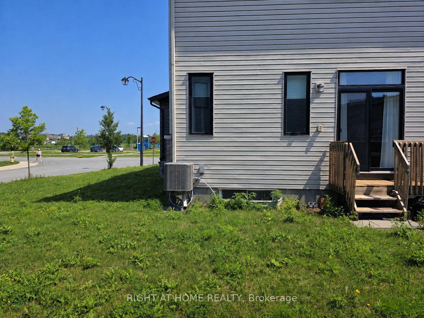 Photo 24 of 242 Calvington Avenue, Ottawa, Kanata - Kanata Lakes/Heritage Hills — HOMEH