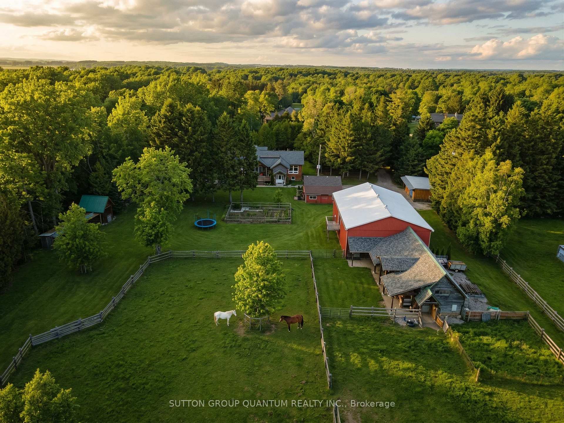 Photo 2 of 7171 9th Line, New Tecumseth, Rural New Tecumseth — HOMEH