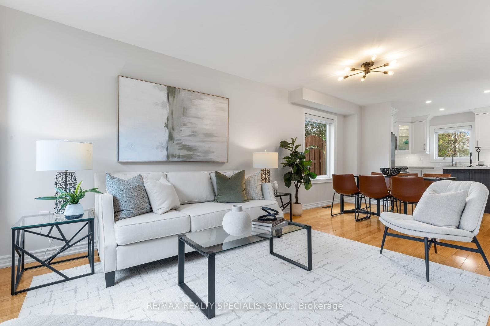 Photo 7 of 3879 Periwinkle Crescent, Mississauga, Lisgar — HOMEH
