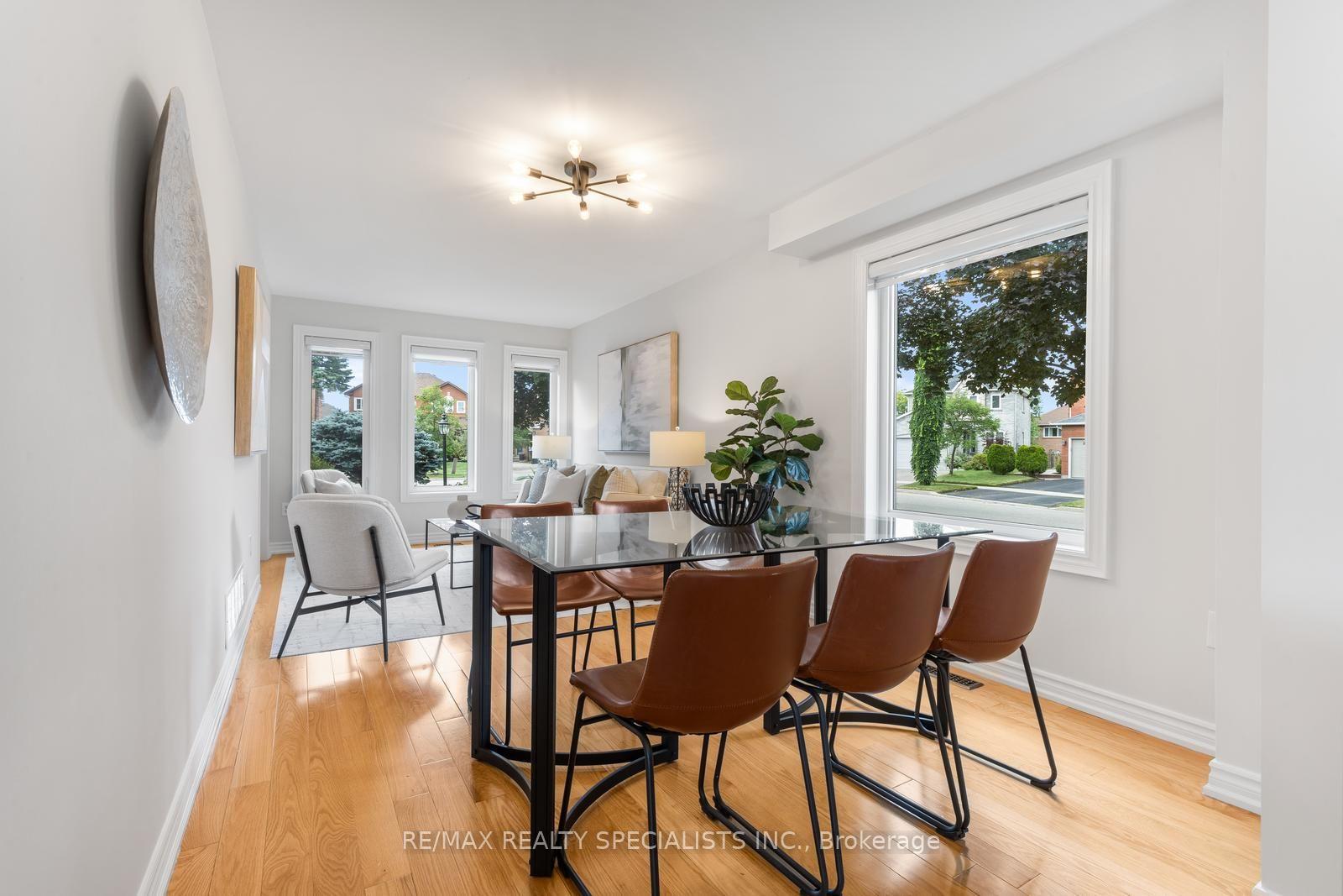 Photo 10 of 3879 Periwinkle Crescent, Mississauga, Lisgar — HOMEH