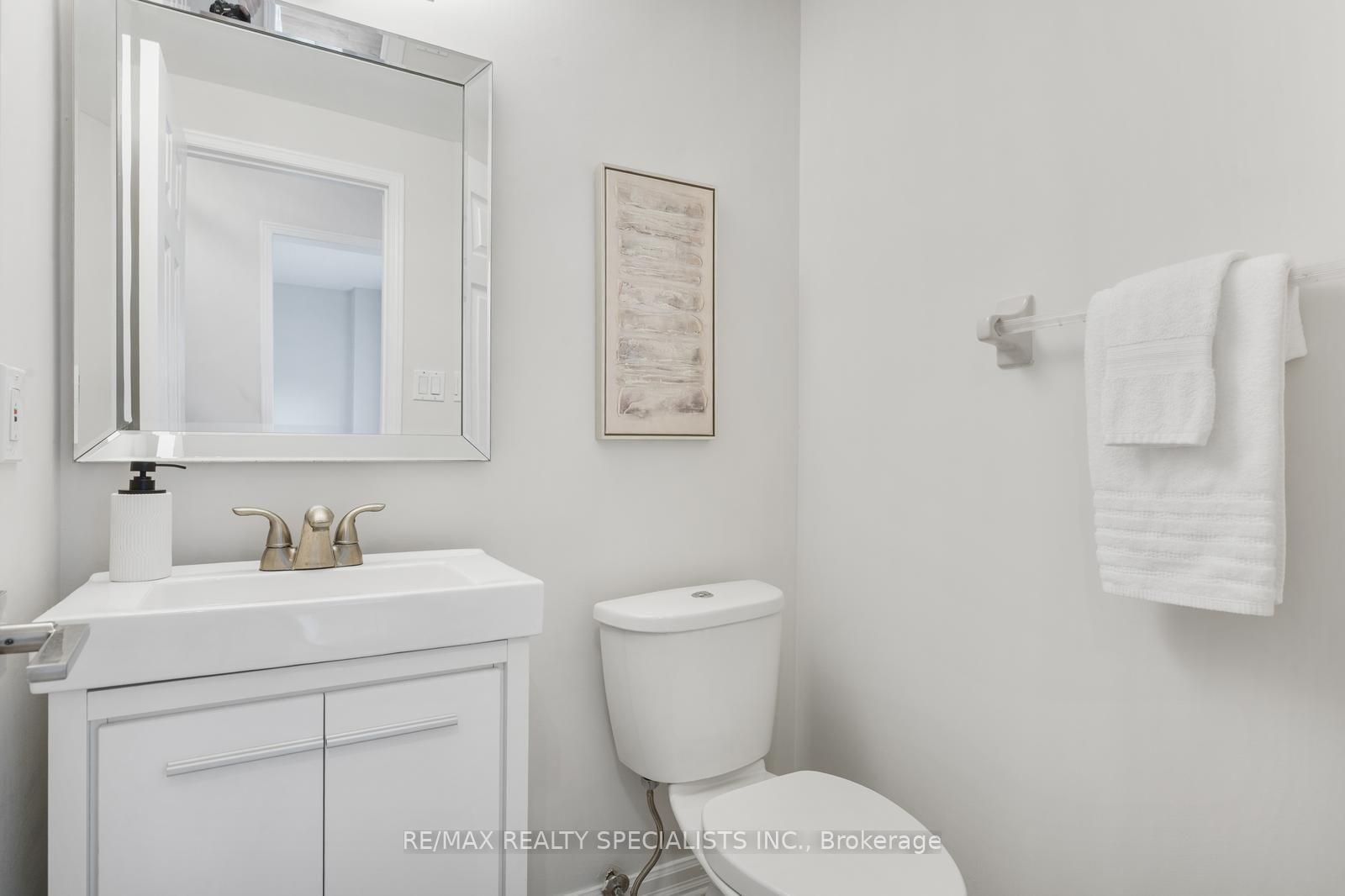 Photo 19 of 3879 Periwinkle Crescent, Mississauga, Lisgar — HOMEH