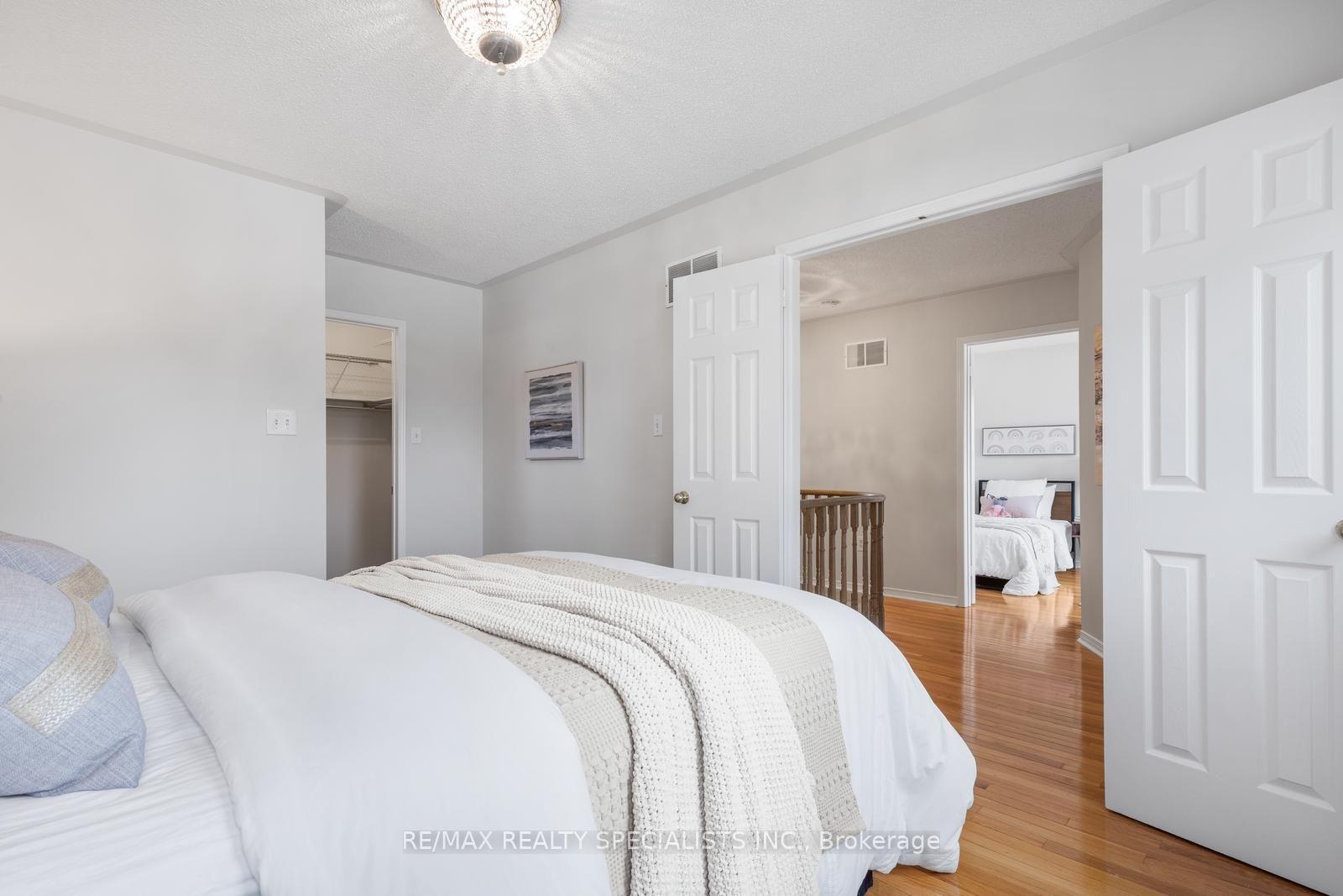 Photo 21 of 3879 Periwinkle Crescent, Mississauga, Lisgar — HOMEH