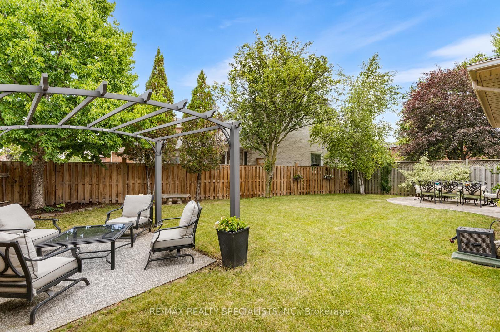 Photo 33 of 3879 Periwinkle Crescent, Mississauga, Lisgar — HOMEH