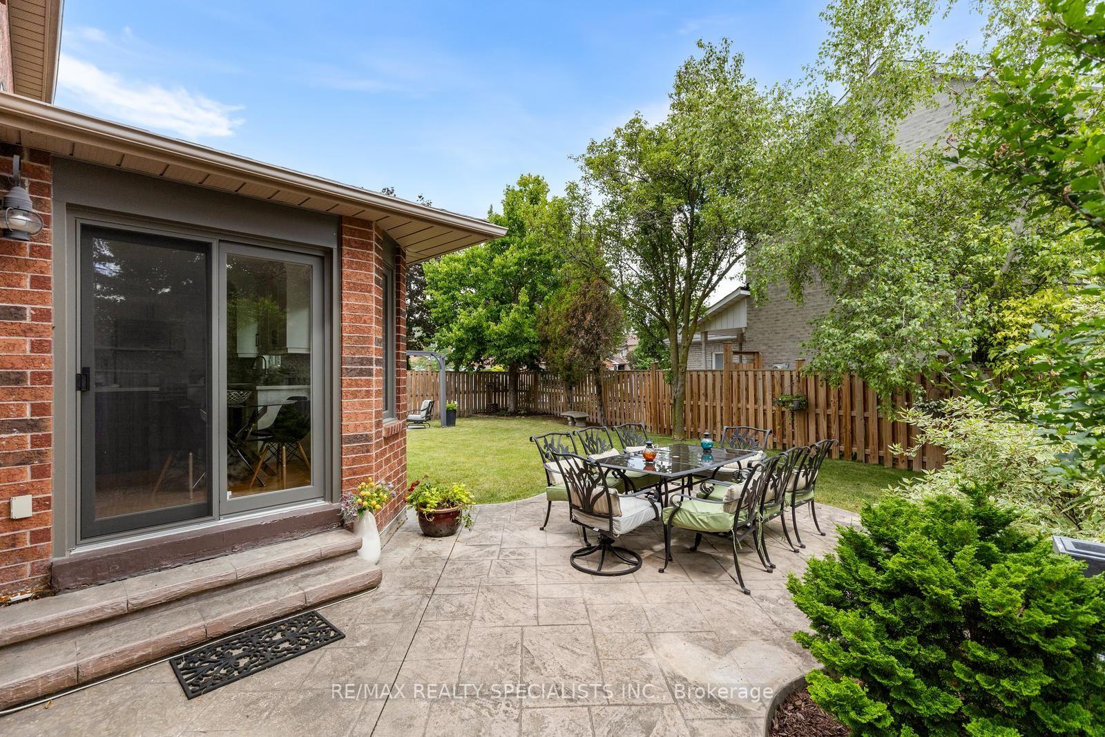 Photo 36 of 3879 Periwinkle Crescent, Mississauga, Lisgar — HOMEH