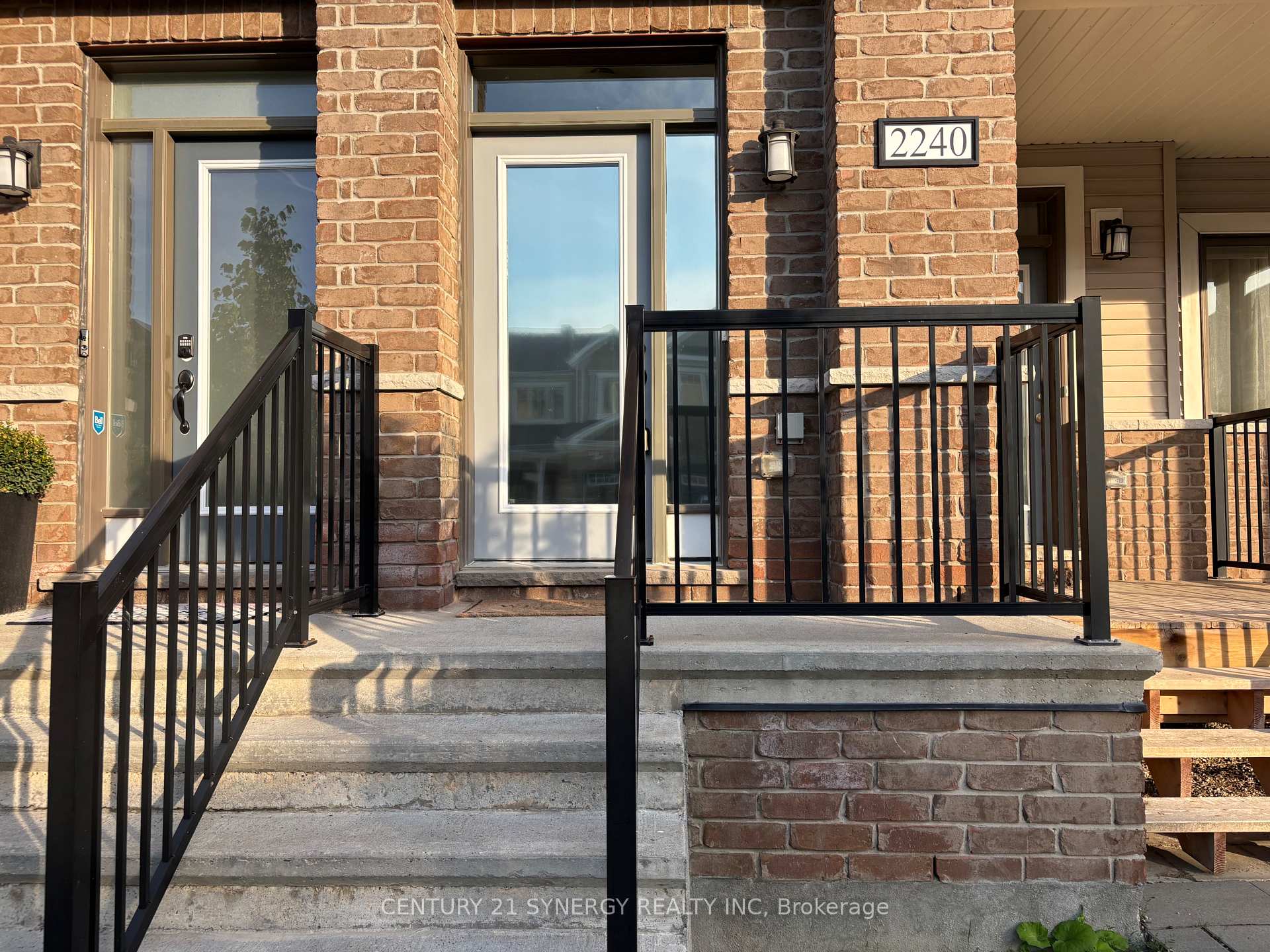 Photo 2 of 2240 Watercolours Way, Ottawa, Barrhaven - Half Moon Bay — HOMEH