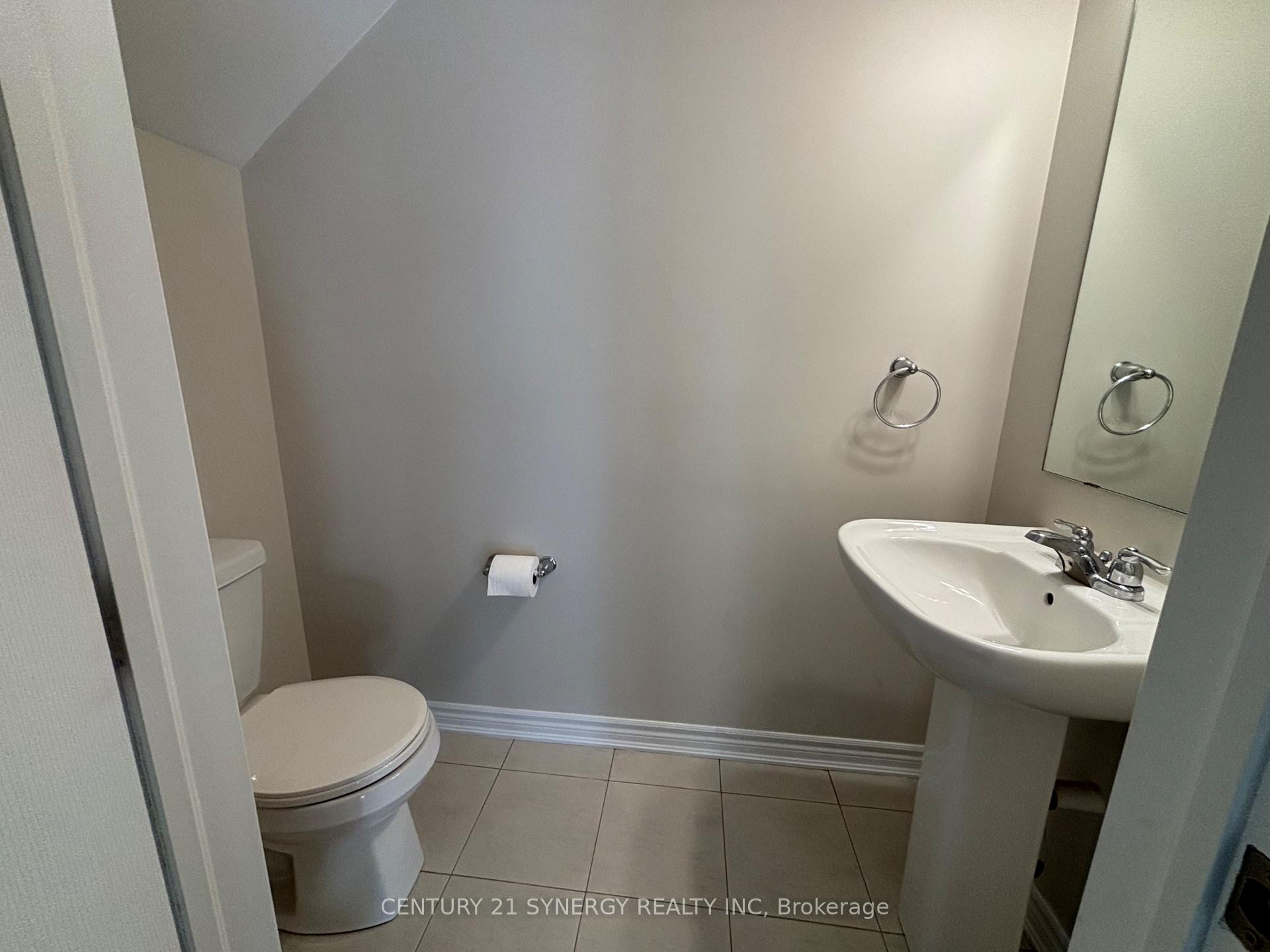 Photo 9 of 2240 Watercolours Way, Ottawa, Barrhaven - Half Moon Bay — HOMEH
