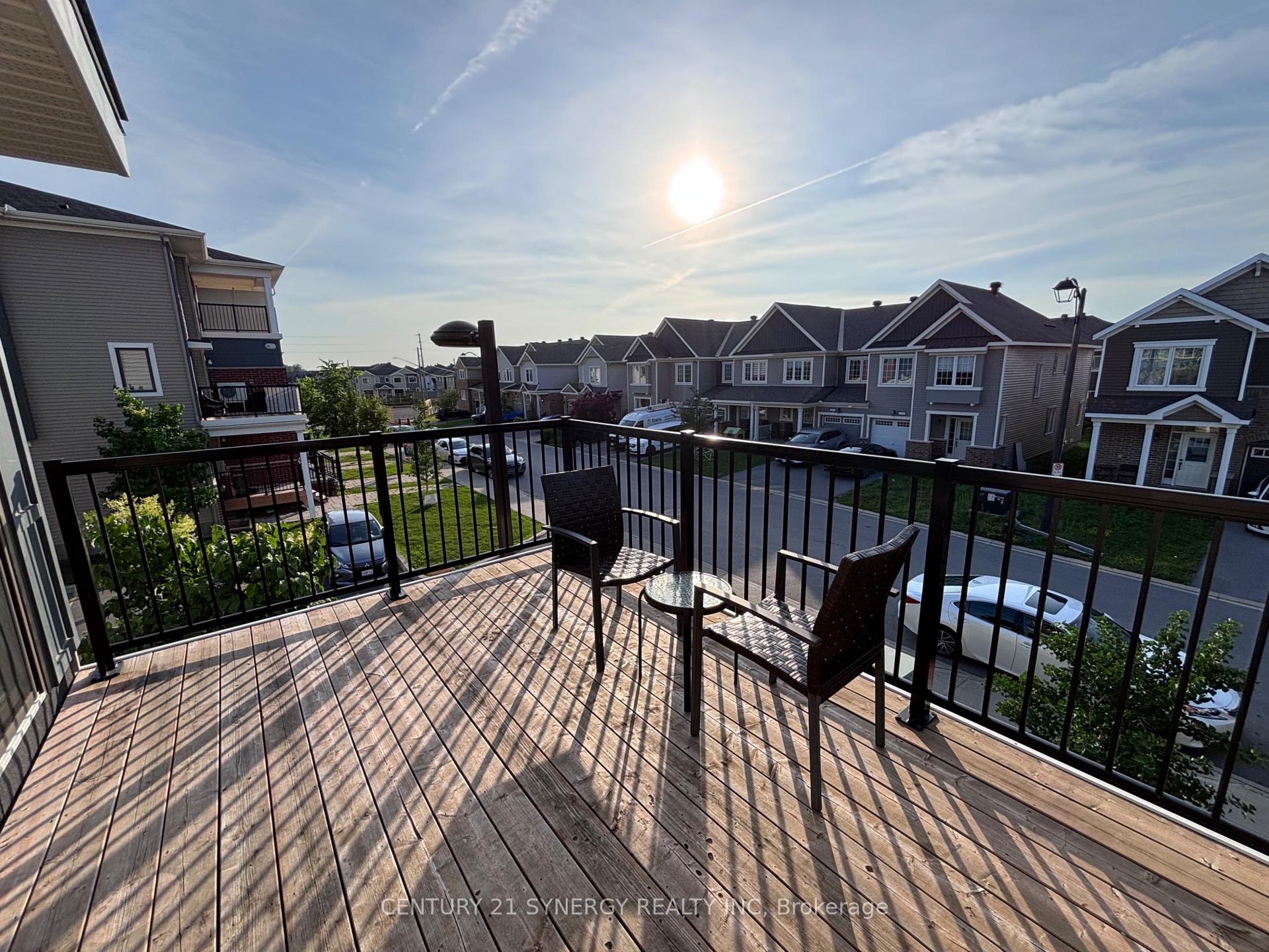 Photo 10 of 2240 Watercolours Way, Ottawa, Barrhaven - Half Moon Bay — HOMEH