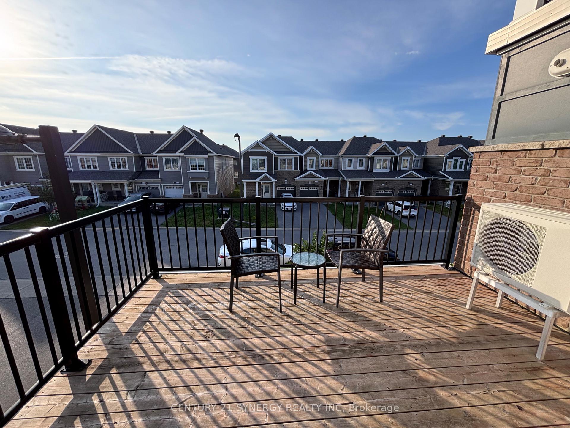 Photo 11 of 2240 Watercolours Way, Ottawa, Barrhaven - Half Moon Bay — HOMEH