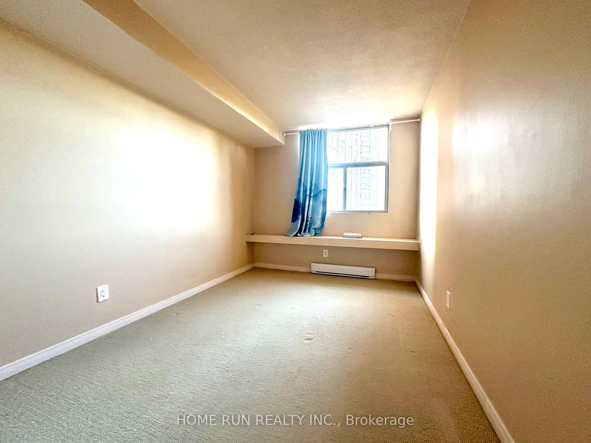 Photo 6 of Unit 210, 2760 Carousel Crescent, Ottawa, Emerald Woods/Sawmill Creek — HOMEH