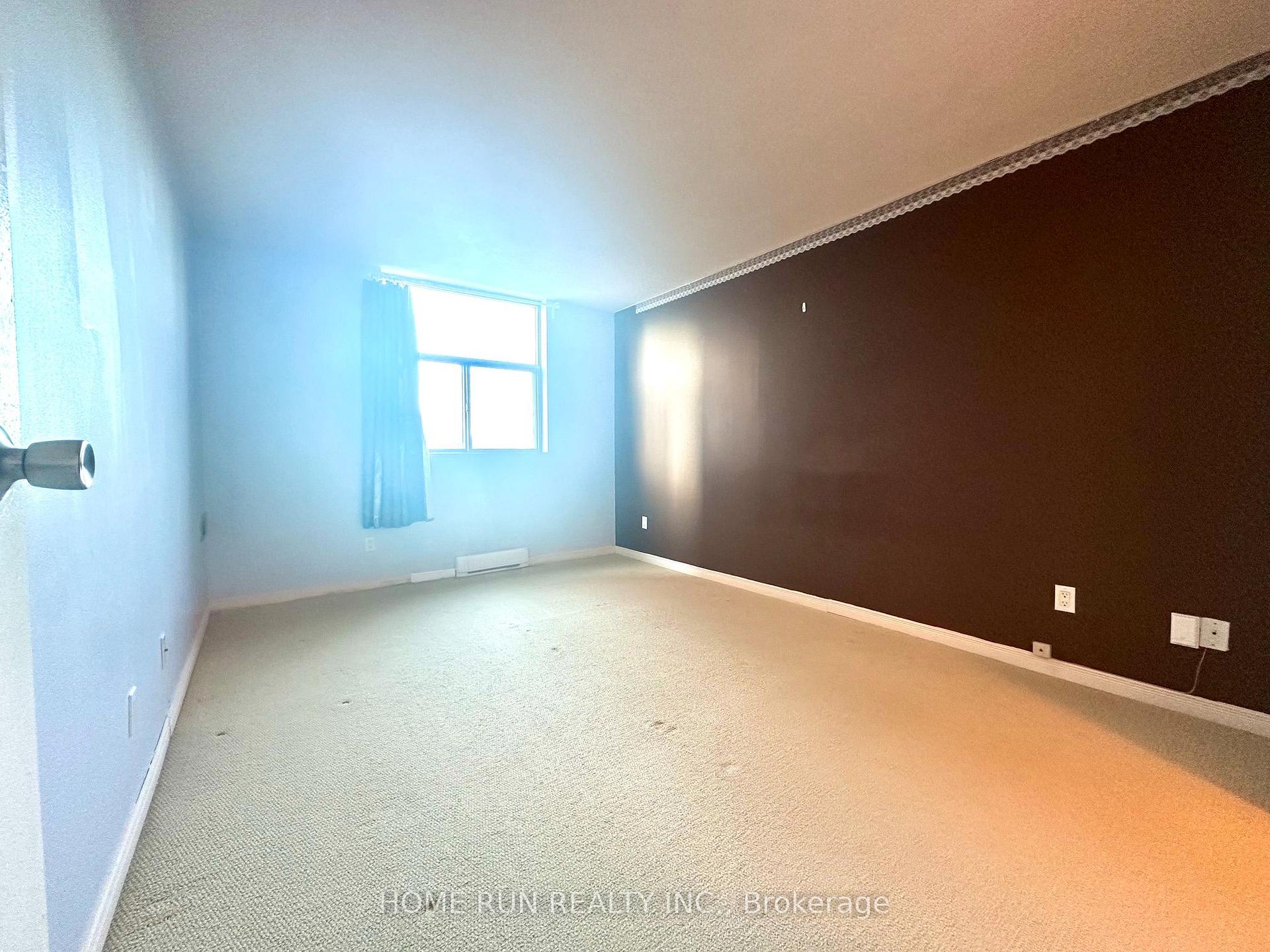 Photo 9 of Unit 210, 2760 Carousel Crescent, Ottawa, Emerald Woods/Sawmill Creek — HOMEH