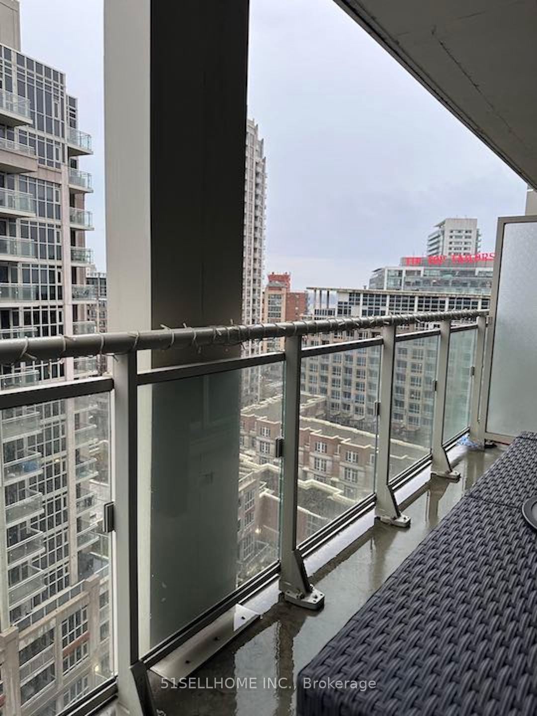 Photo 2 of Unit 1720, 35 Bastion Street, Toronto, Niagara — HOMEH