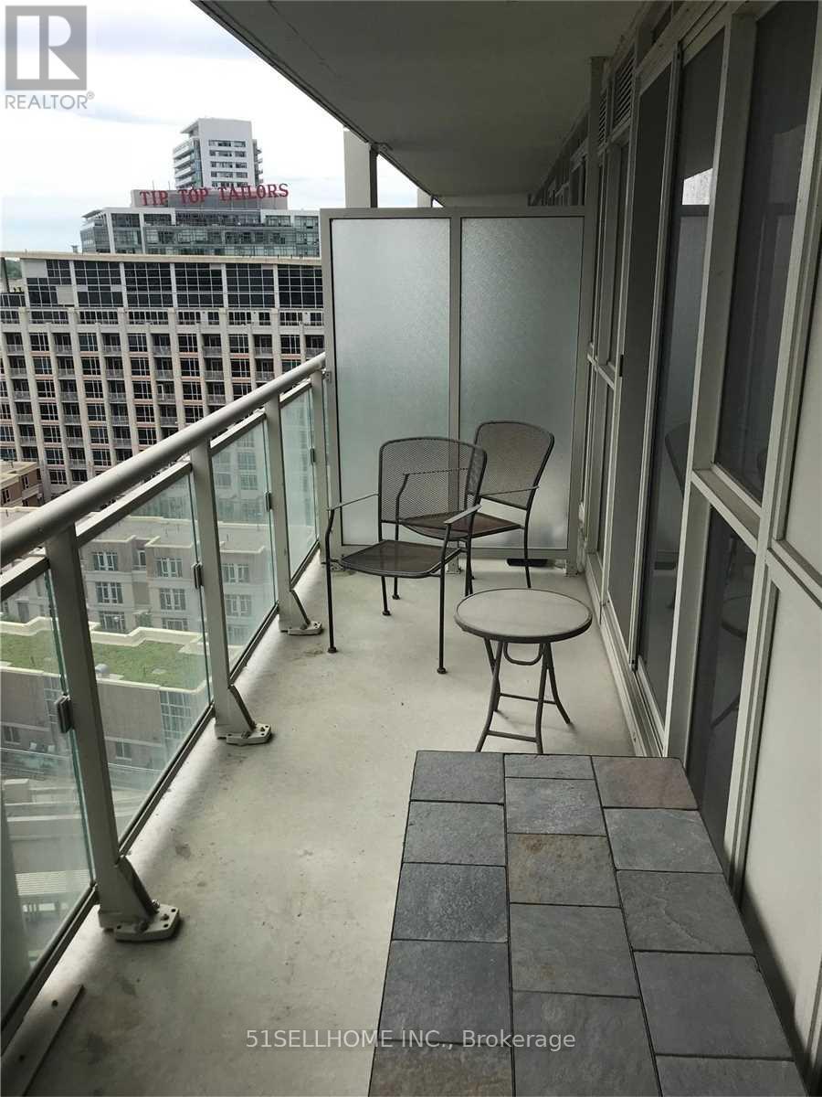 Photo 6 of Unit 1720, 35 Bastion Street, Toronto, Niagara — HOMEH