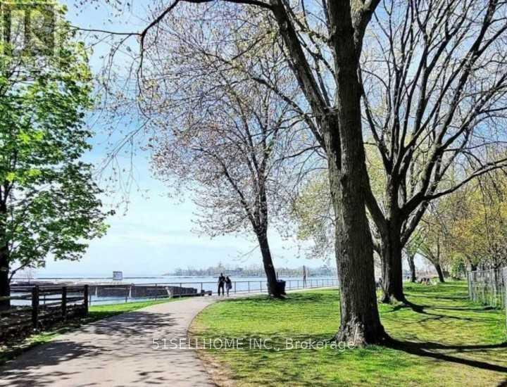 Photo 10 of Unit 1720, 35 Bastion Street, Toronto, Niagara — HOMEH