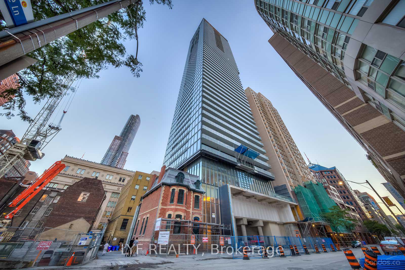 Front of Unit 4601, 15 Grenville Street