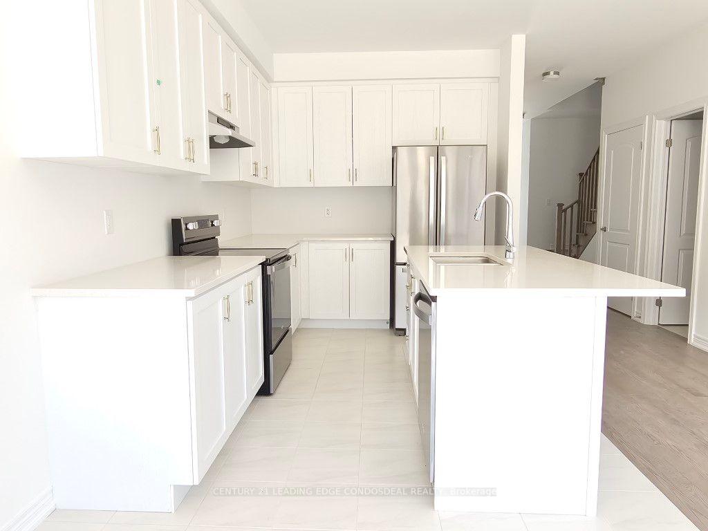 Photo 7 of 21 Milady Crescent, Barrie, Rural Barrie Southeast — HOMEH