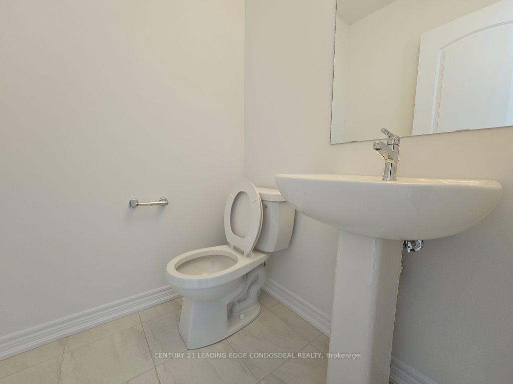 Photo 11 of 21 Milady Crescent, Barrie, Rural Barrie Southeast — HOMEH