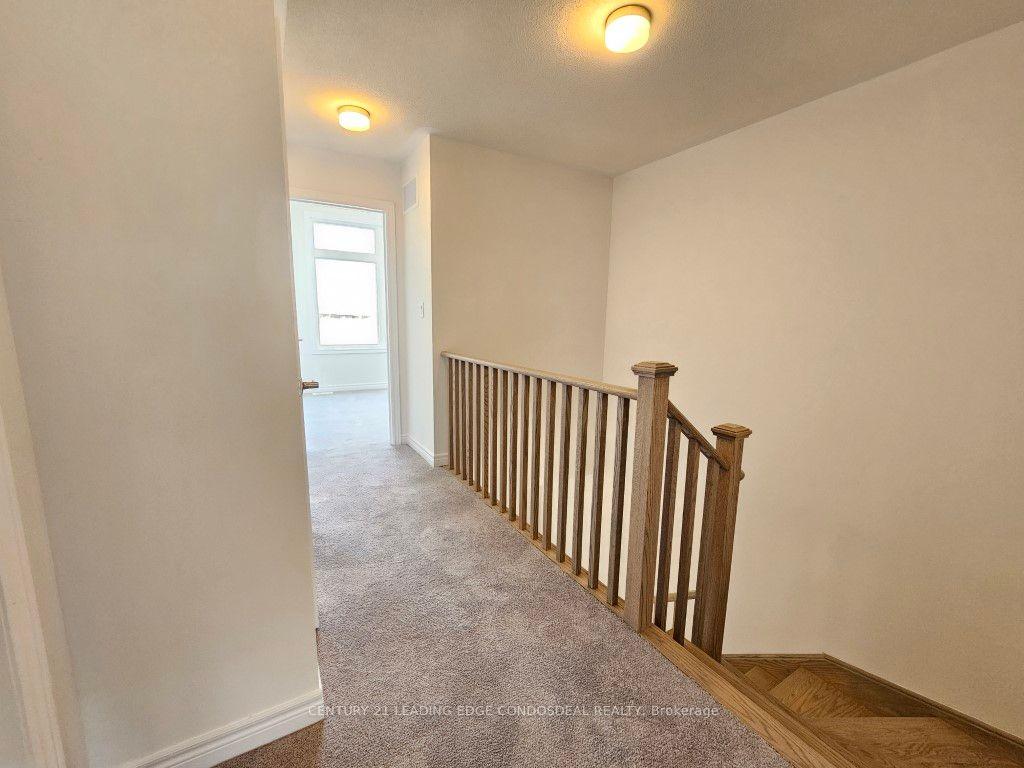 Photo 16 of 21 Milady Crescent, Barrie, Rural Barrie Southeast — HOMEH