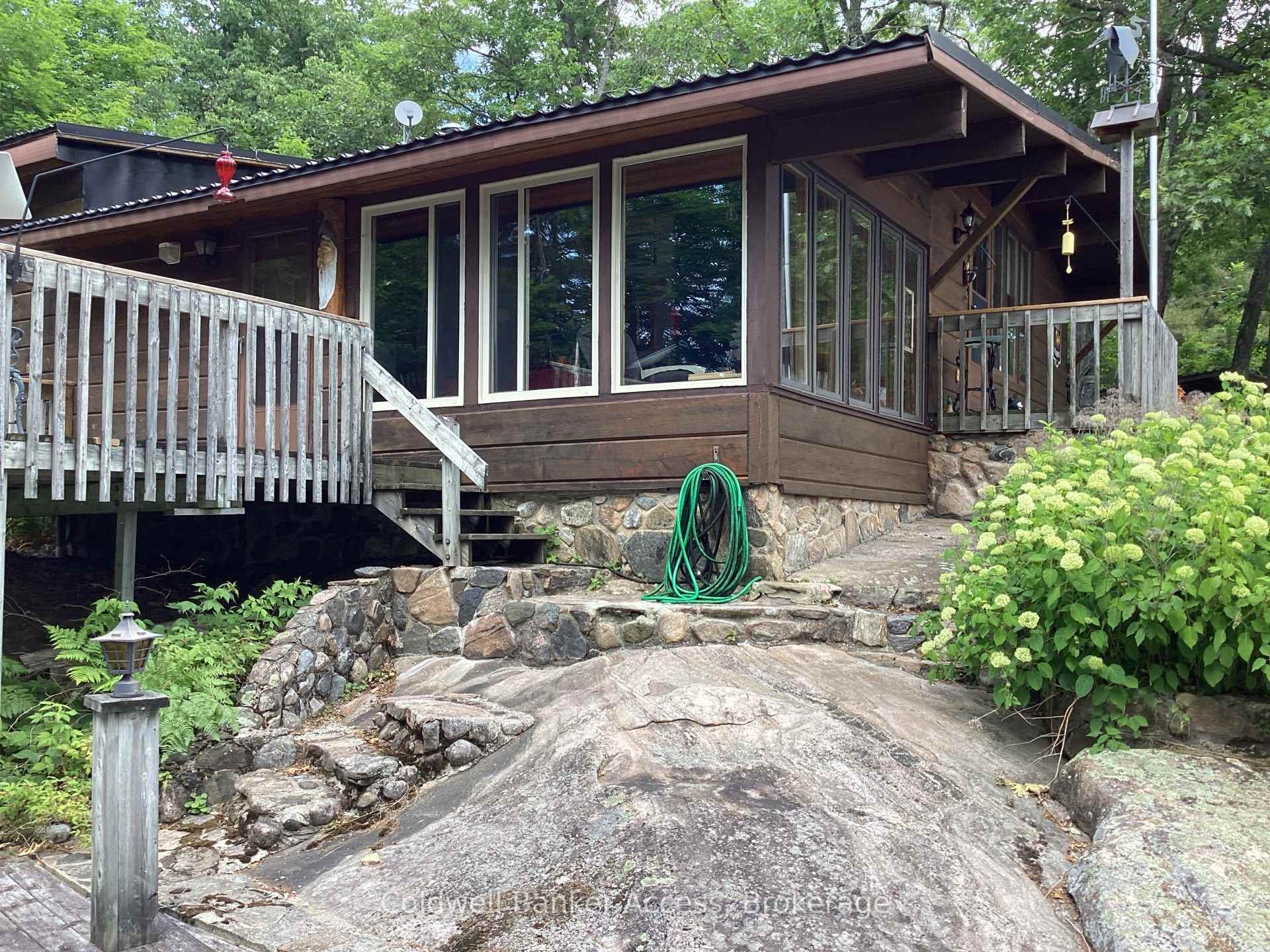 Photo 4 of 55 Munro Drive, The Archipelago, Archipelago South — HOMEH