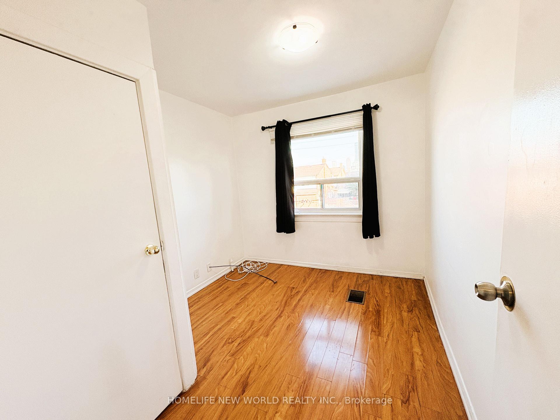 Photo 3 of Unit 301, 1514 Davenport Road, Toronto, Corso Italia-Davenport — HOMEH