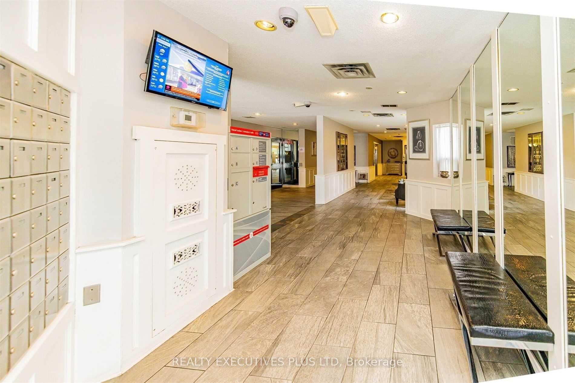 Photo 4 of Unit 603, 20 Mcfarlane Drive, Halton Hills, Georgetown — HOMEH