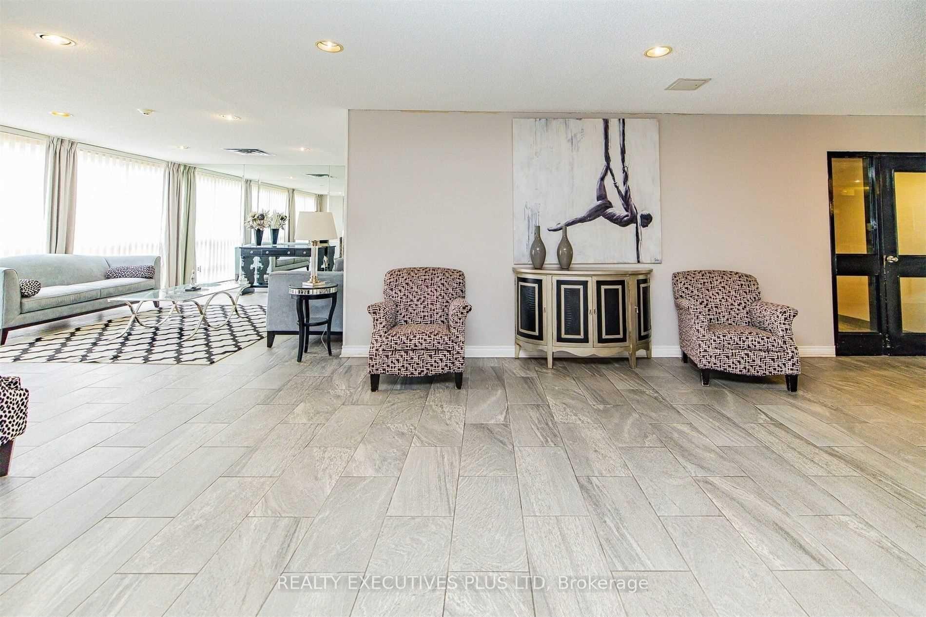 Photo 11 of Unit 603, 20 Mcfarlane Drive, Halton Hills, Georgetown — HOMEH