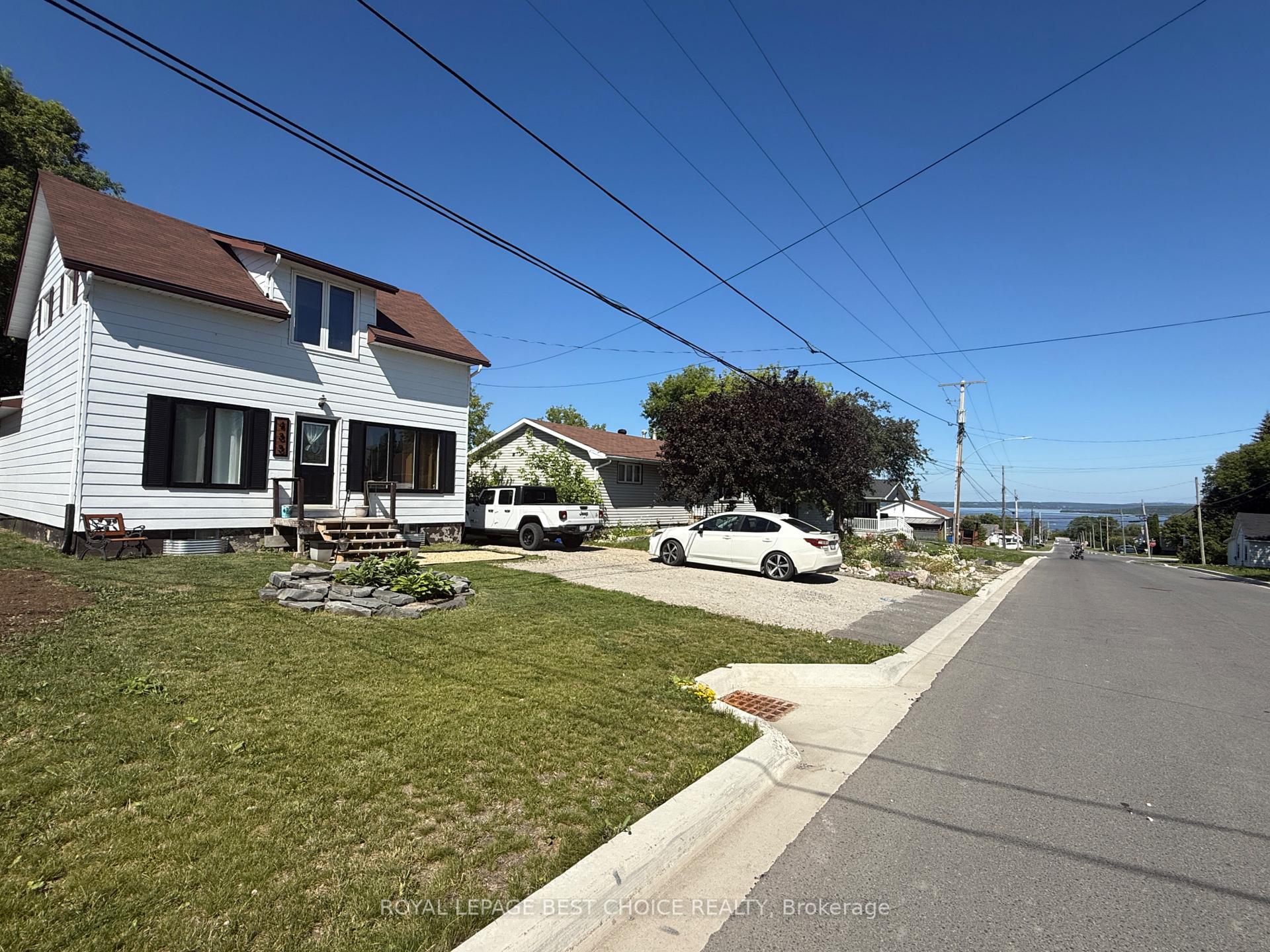 Photo 3 of 433 Albert Street, Temiskaming Shores, Haileybury — HOMEH