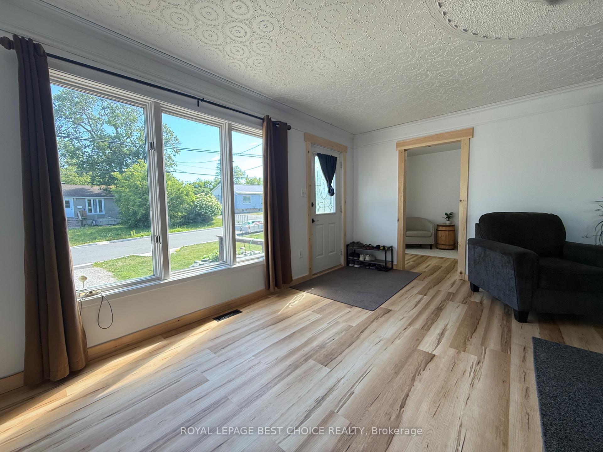 Photo 4 of 433 Albert Street, Temiskaming Shores, Haileybury — HOMEH