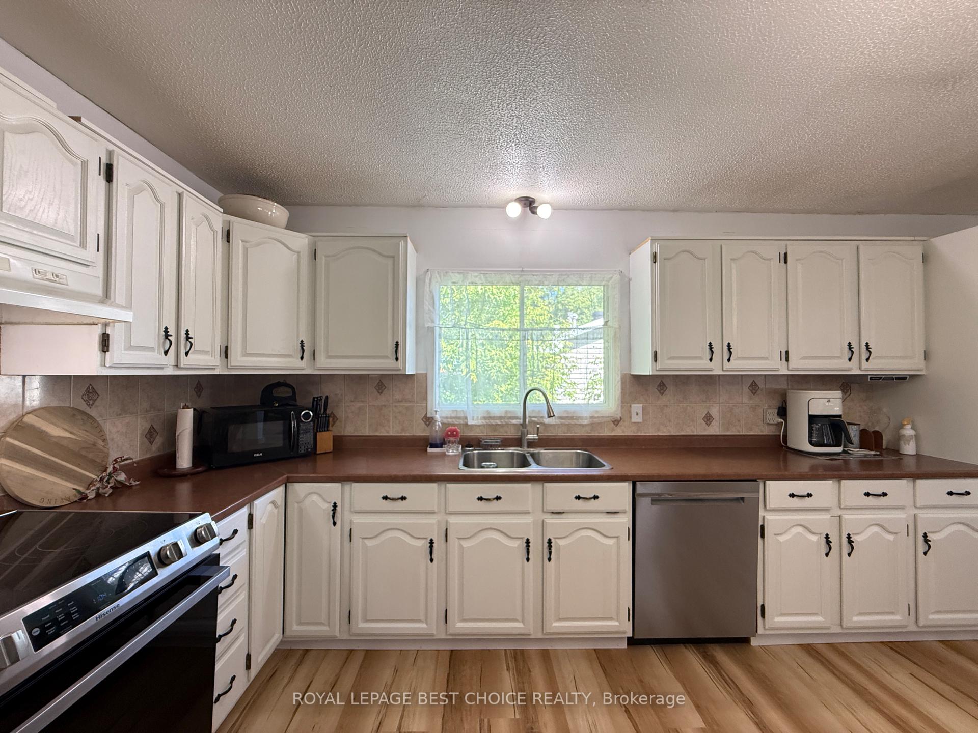 Photo 12 of 433 Albert Street, Temiskaming Shores, Haileybury — HOMEH