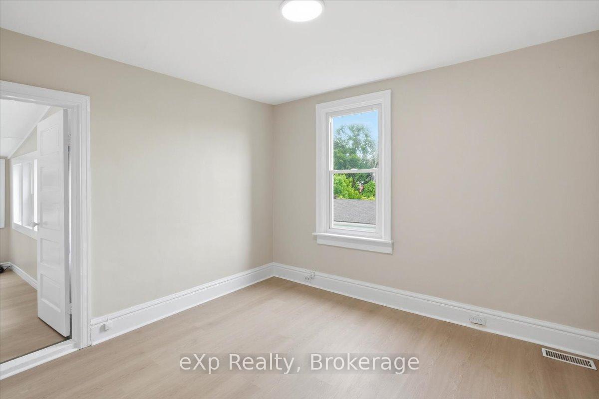 Photo 14 of 132 Macdonald Avenue, Belleville, Belleville Ward — HOMEH