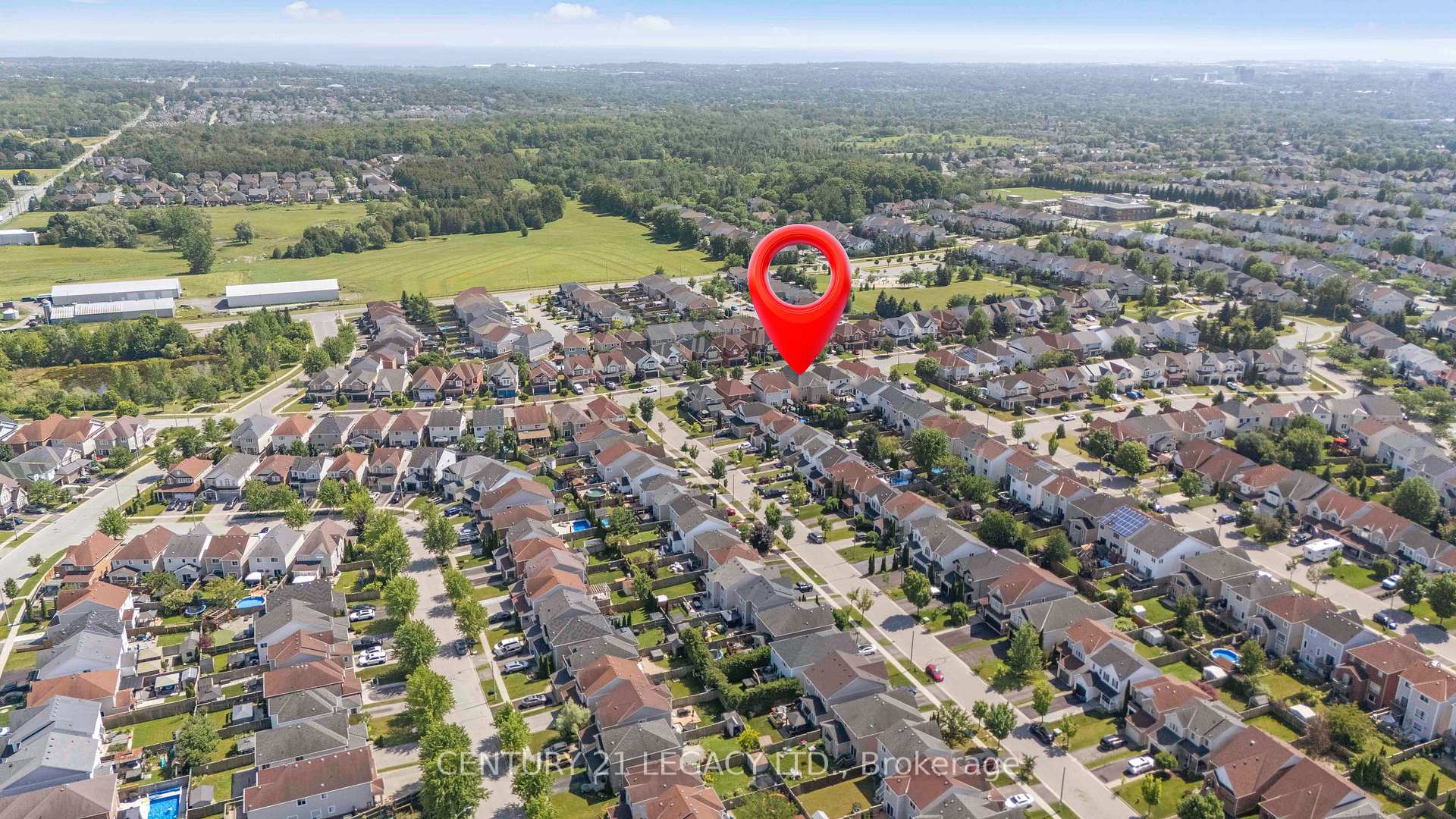 Photo 3 of 1296 Tall Pine Avenue, Oshawa, Pinecrest — HOMEH