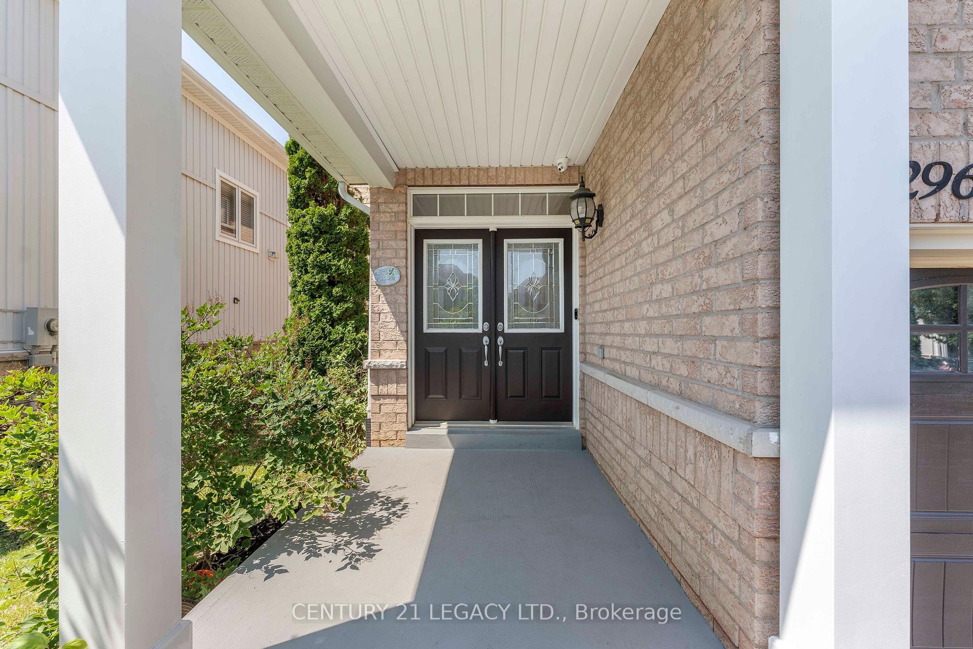 Photo 4 of 1296 Tall Pine Avenue, Oshawa, Pinecrest — HOMEH