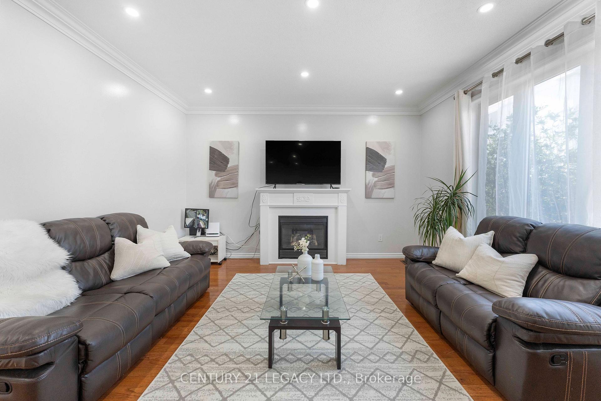 Photo 9 of 1296 Tall Pine Avenue, Oshawa, Pinecrest — HOMEH