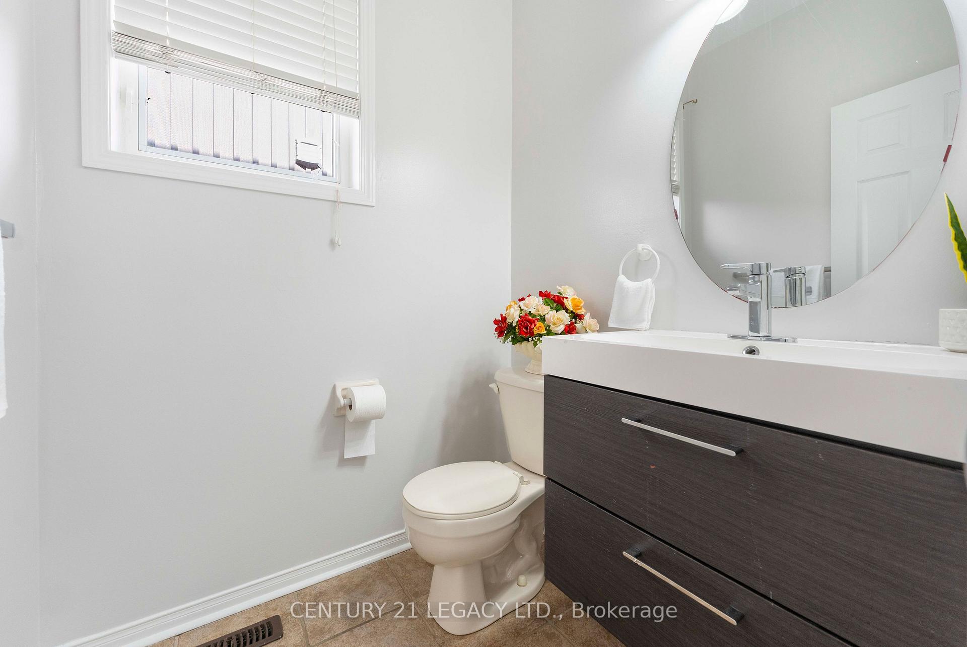 Photo 13 of 1296 Tall Pine Avenue, Oshawa, Pinecrest — HOMEH