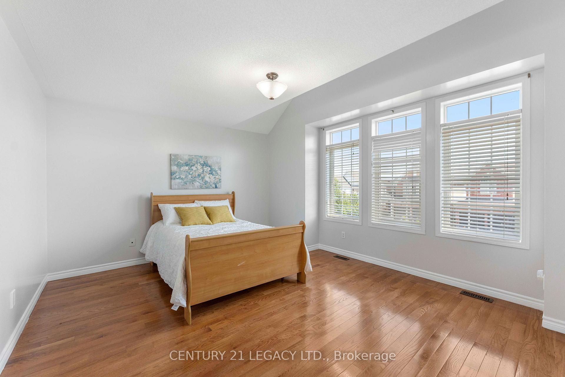 Photo 14 of 1296 Tall Pine Avenue, Oshawa, Pinecrest — HOMEH